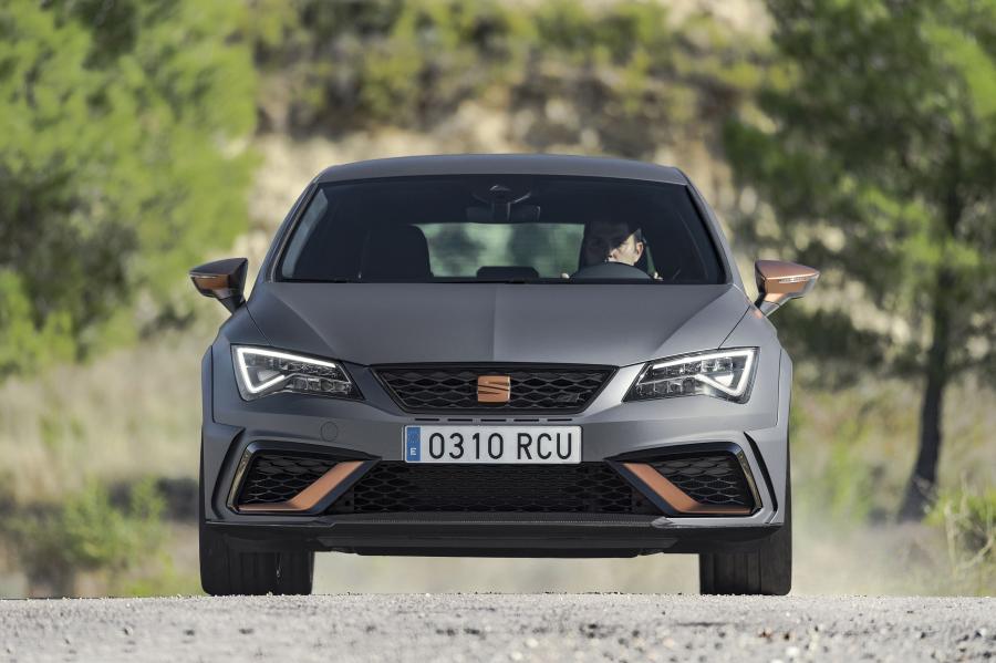  Seat Leon Cupra R (5F) 2017 года  (WW) (фото 16 из 40)